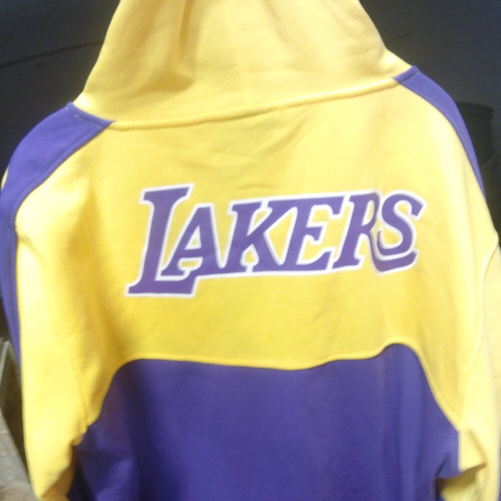 la lakers sweater